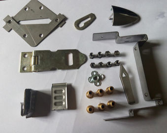 L Mounting Brackets Rivet Press Dies Thru Hole / Surface Mount Coin Cell