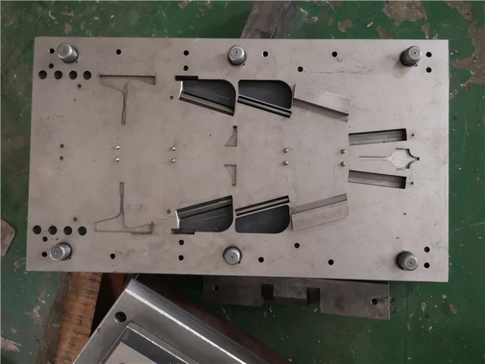 Stamped Steel Parts / Metal Stamping Dies Stainless Steel Cast Accessories Parts 0