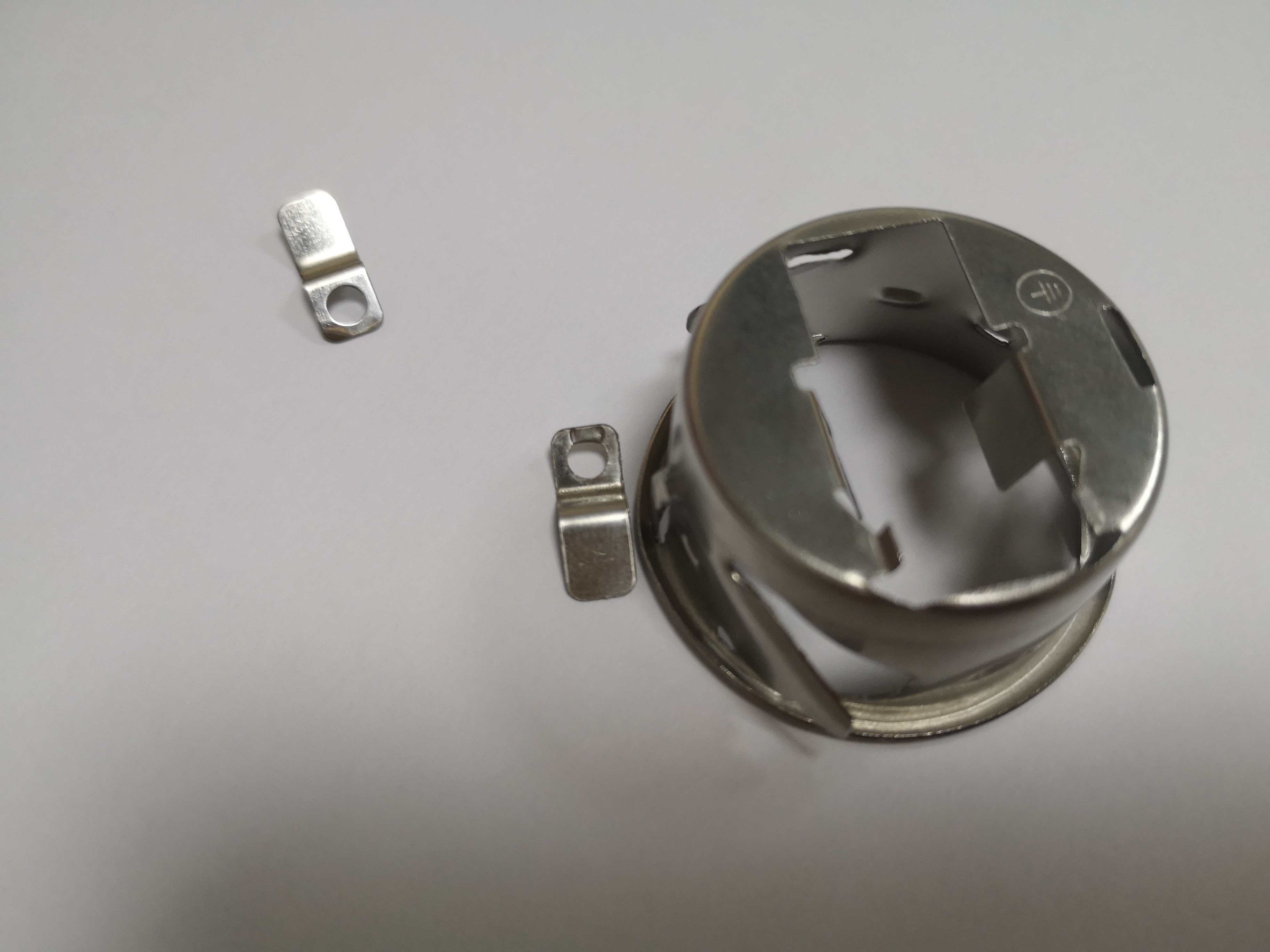 Alignment Die High-performance sheet metal progressive die for precise strip ...