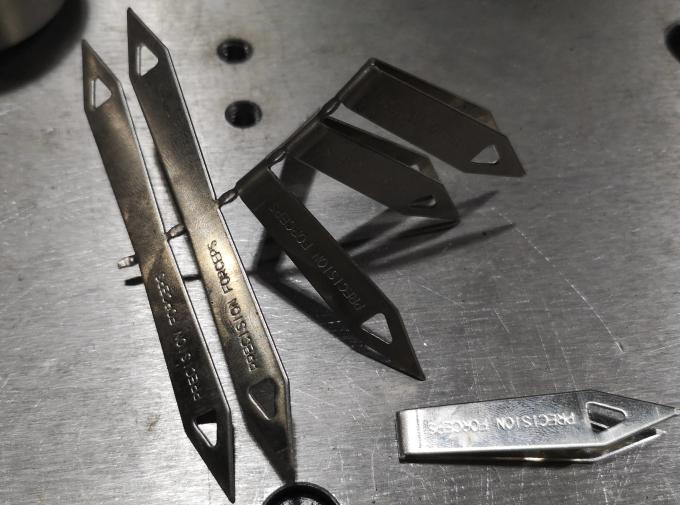 Manufacturers supply metal stamping factory stainless steel tweezers Tweezers 1